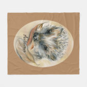 ハリネズミと紅葉 パーソナライズされた フリースブランケット (正面(横))