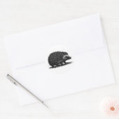 ハリネズミのインクイラスト — 黒と白の生き物 ラウンドシール (封筒)