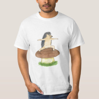 ハリネズミのヨガの戦士2の姿勢 Tシャツ