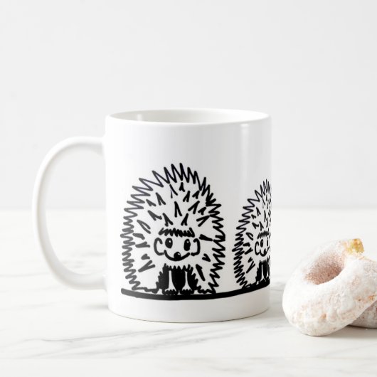 ハリネズミの家族のデザインの陶器マグカップ コーヒーマグカップ (ドーナツ)