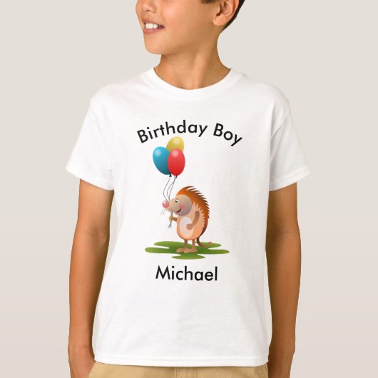 ハリネズミの誕生日の少年 Tシャツ (正面)