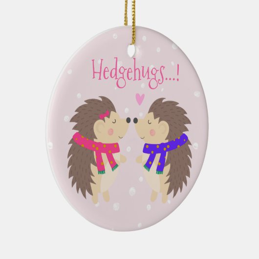 ハリネズミ!かわいいハリネズミのクリスマス セラミックオーナメント (右)