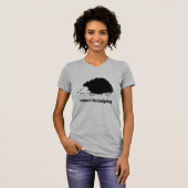 ハリネズミ – ハリネズミTシャツを敬う Tシャツ (正面フル)