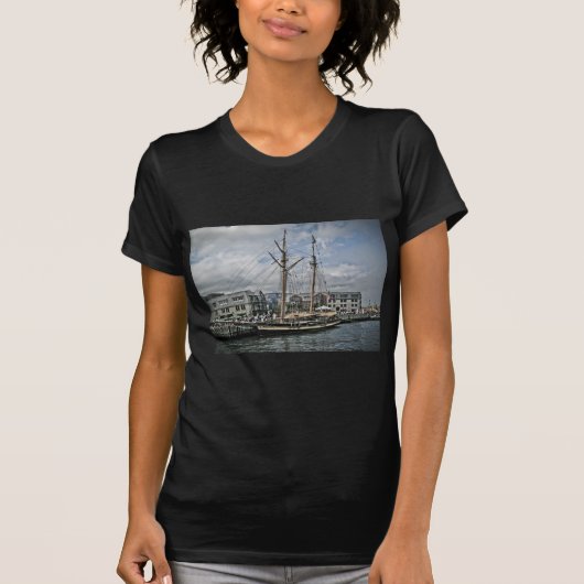 ハリファックスの船 Tシャツ (正面)