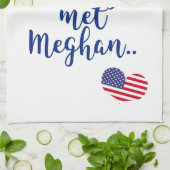 ハリーがメガンに出会った時 |おもしろい王室の結婚s キッチンタオル (折り畳み)