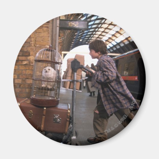 ハリーとヘドウィッグPLATFORM 9 3/4™ マグネット (正面)