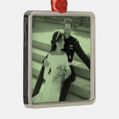 ハリーとメガン結婚のポートレートを様式化 メタルオーナメント (右)