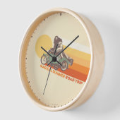 ハリーポッター™ ハグリッドの魔法の夏のロードトリップ 壁時計 (傾斜)