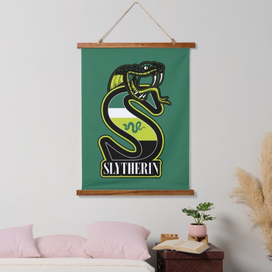 ハリーポッター™ | SLYTHERIN™アスレティックバッジ 吊り下げ型タペストリー (寝室)