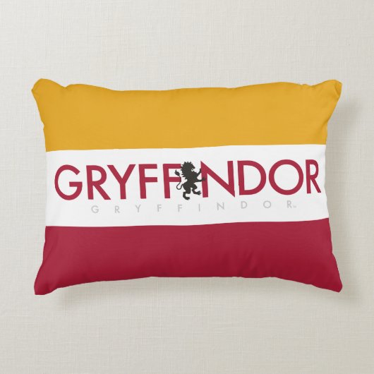 ハリー・ポッターシリーズ| Gryffindorの家のプライドの頂上 アクセントクッション (正面)