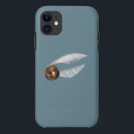 ハリー・ポッター・スペル | Golden Snitch iPhone 11 ケース<br><div class="desc">このゴールデンスニッチは、ハリー・ポッターに捕らえられたグリフィンドールとシリテリンの最初のエキサイティングな試合で使用された…口の中に!ゴールデン・スニッチ飛んでいるは、クディディッチの試合の専門家のポジションであるシーカーに捕らえられた魅惑のボールだった。速くて強大な、このいたずら好きな小さな玉は探し出すのが難しかった。早く捕まえろ飛ぶ前に遠くに!</div>