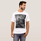ハロウィンおめでとう。スケルトンに抱かれたスケルトン Tシャツ (正面フル)