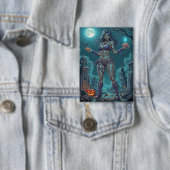 ハロウィンお菓子くれなきゃ、ゾンビ彼女の脳みそを食わせるわよ 缶バッジ (インサイチュ)