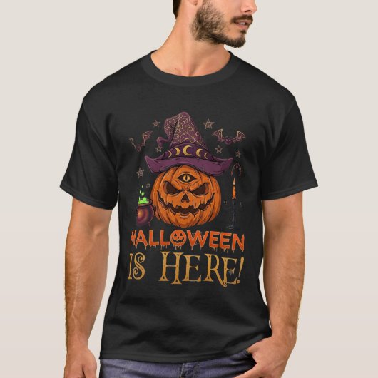 ハロウィンがやってきた カボチャ 魔女の帽子 魔法の鍋 Tシャツ (正面)