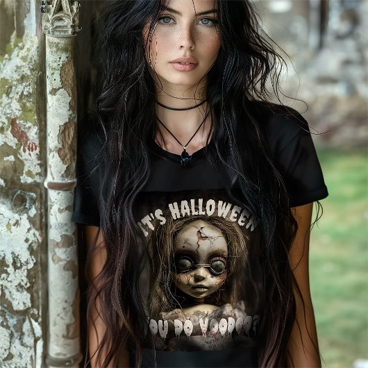 ハロウィンに呪いの人形 Tシャツ