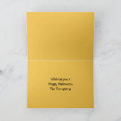 ハロウィンのおもしろいかわいいトリックまたはキャンディーコーンを扱う カード (内部)