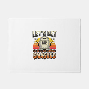 ハロウィンのおもしろい墓場のデザイン Let's Get Smashed ドアマット