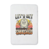 ハロウィンのおもしろい墓場のデザイン Let's Get Smashed バスマット (正面縦)