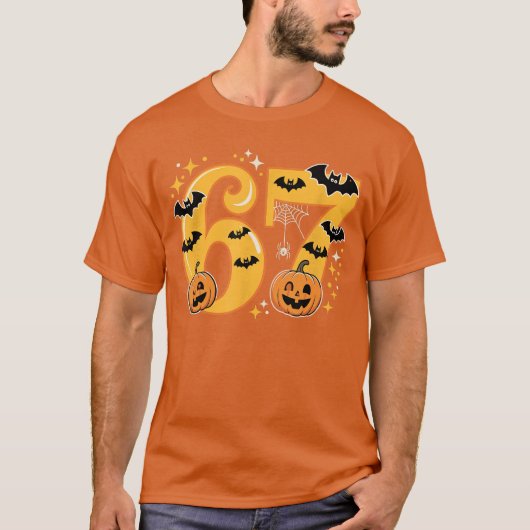 ハロウィンのおもしろミームセリフ 6 7 シックス セブン Tシャツ (正面)