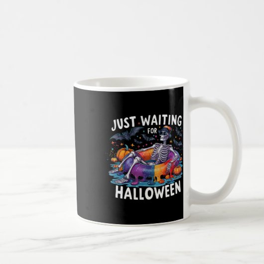 ハロウィンのお化けシーズンを待つスケルトン コーヒーマグカップ (右)