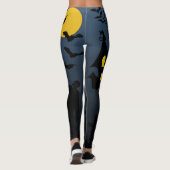 ハロウィンのお化け屋敷のゾンビのコラージュ レギンス (裏面)