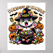 ハロウィンのお菓子を守る怒った猫 可愛いスプーキーシーズン ポスター (正面)