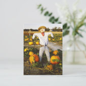 ハロウィンのかかしがオレンジ色のトウモロコシ畑に立つ ポストカード (スタンド正面)