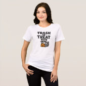 ハロウィンのかわいいアライグマのデザイン トライブレンドTシャツ (正面全面)