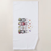 ハロウィンのかわいいバニーの衣装 ビーチタオル (正面)