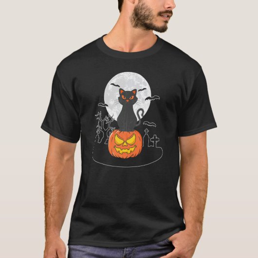 ハロウィンのかわいい黒猫のカボチャ満月の雲 Tシャツ (正面)