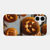 ハロウィンのカボチャのスマイル iPhone 16ケース (裏面横)
