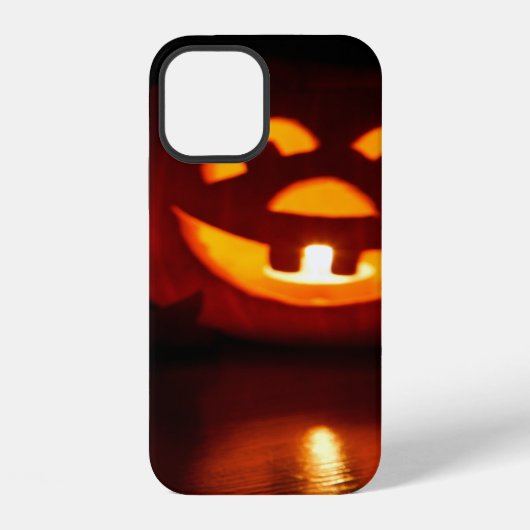 ハロウィンのカボチャの恐怖 iPhoneケース (裏面)