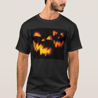 ハロウィンのカボチャハロウィーンのカボチャのちょうちんのワイシャツ Tシャツ