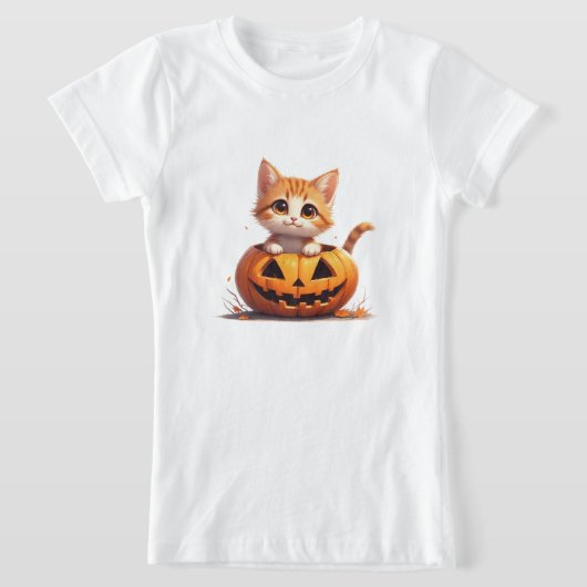 ハロウィンのカボチャ畑でにっこり子猫 🎃 Tシャツ (レイダウン)