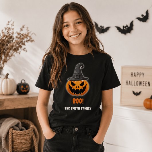 ハロウィンのカボチャ「ブー!」- 名前入りカスタム Tシャツ