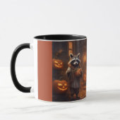 ハロウィンのコスチュームを着た絵本のようなアライグマ マグカップ (左)
