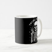 ハロウィンのコーヒー愛飲の面白いスケルトン コーヒーマグカップ (正面右)