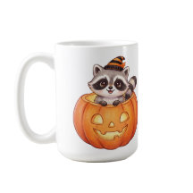 ハロウィンのジャックオーランタンパンプキンから顔を出すキュートなアライグマ