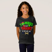 ハロウィンのゾンビが脳みそを食べる面白いデザイン あなたは安全 Tシャツ (正面フル)