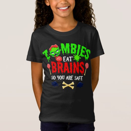 ハロウィンのゾンビが脳みそを食べる面白いデザイン あなたは安全 Tシャツ (正面)