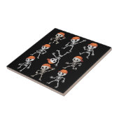 ハロウィンのダンスする子供のスケルトン タイル (側面)