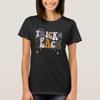 ハロウィンのトリックオアティーチ幽霊シーズンスクールティーチ Tシャツ
