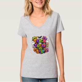 ハロウィンのトリック・オア・トリートで自分を祝おう Tシャツ