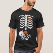 ハロウィンのマタニティー スケルトンのリブケージと赤ちゃん女の子 Tシャツ (正面)