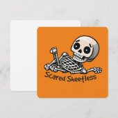 ハロウィンのユーモア 怖くてシーツもろくに着られない シーズンカード (正面/裏面)