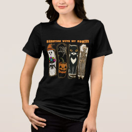 ハロウィンの友達とハンティングする面白いキャラクターたち トライブレンドＴシャツ