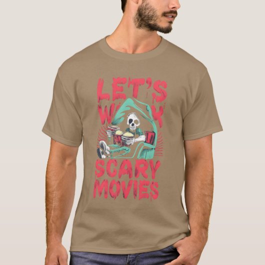 ハロウィンの友達と一緒に怖い映画を見る Tシャツ (正面)