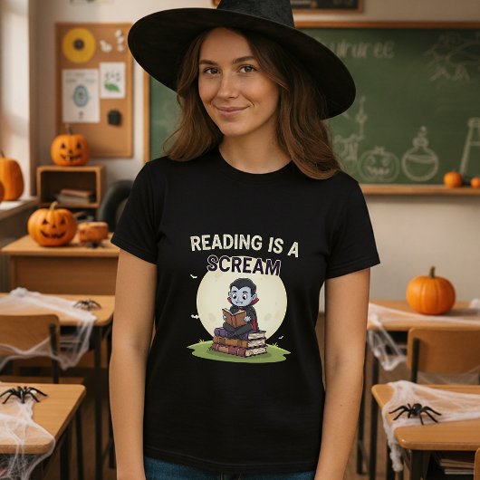 ハロウィンの図書館司書「読書は悲鳴を上げる」 Tシャツ