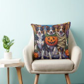 ハロウィンの夜にトリック・オア・トリートをするボーダーコリー クッション (椅子)