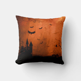 ハロウィンの夜の不気味な城🎃 クッション